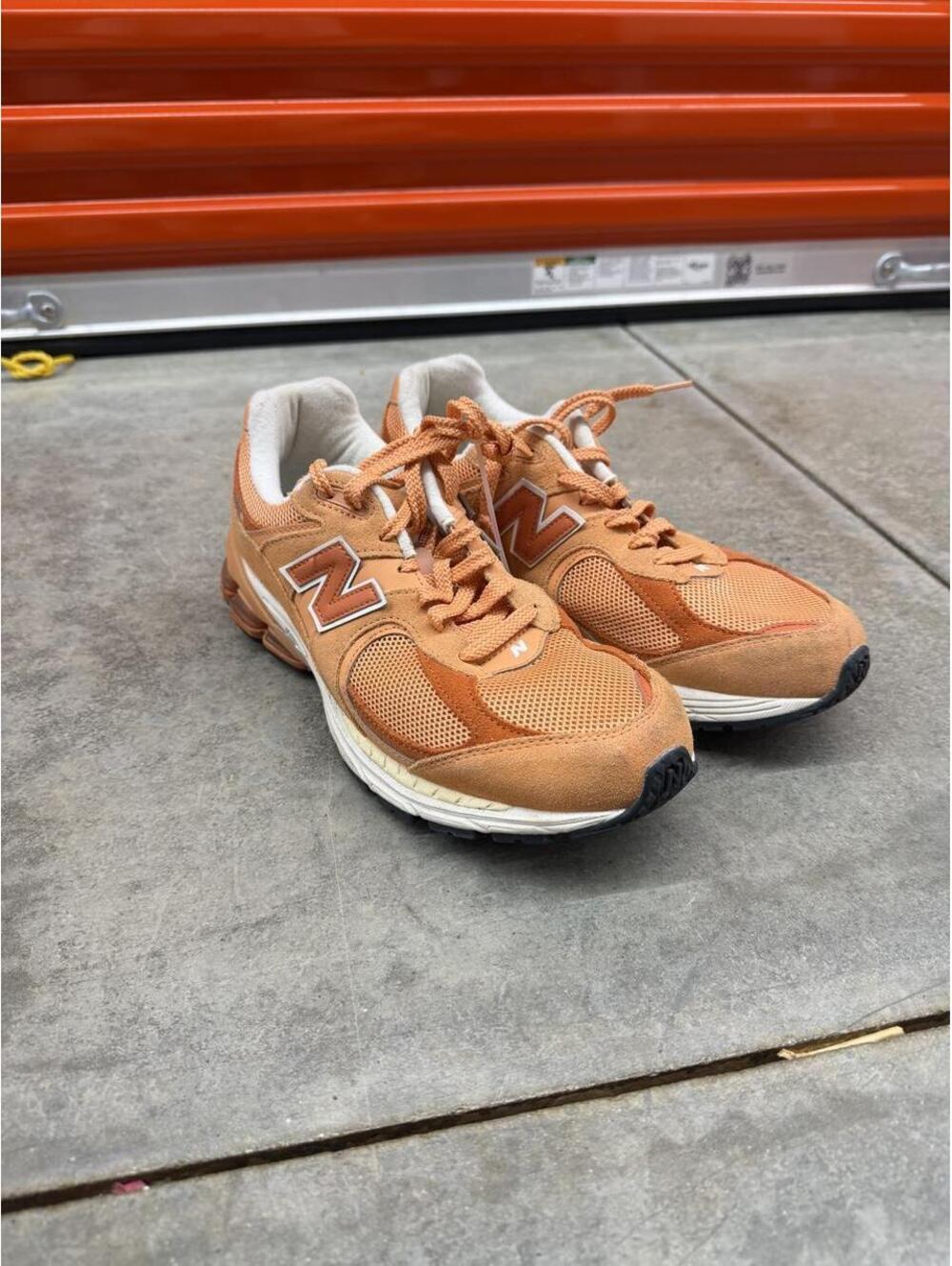 New Balance 2002R orange Copper low top gym shoes size 12 MENS